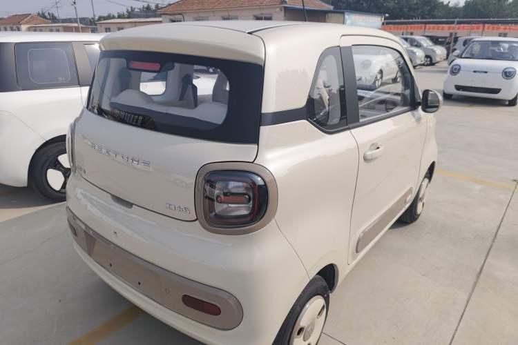 Used Bestune Pony 2026 222km Colorful Horse Exterior 5