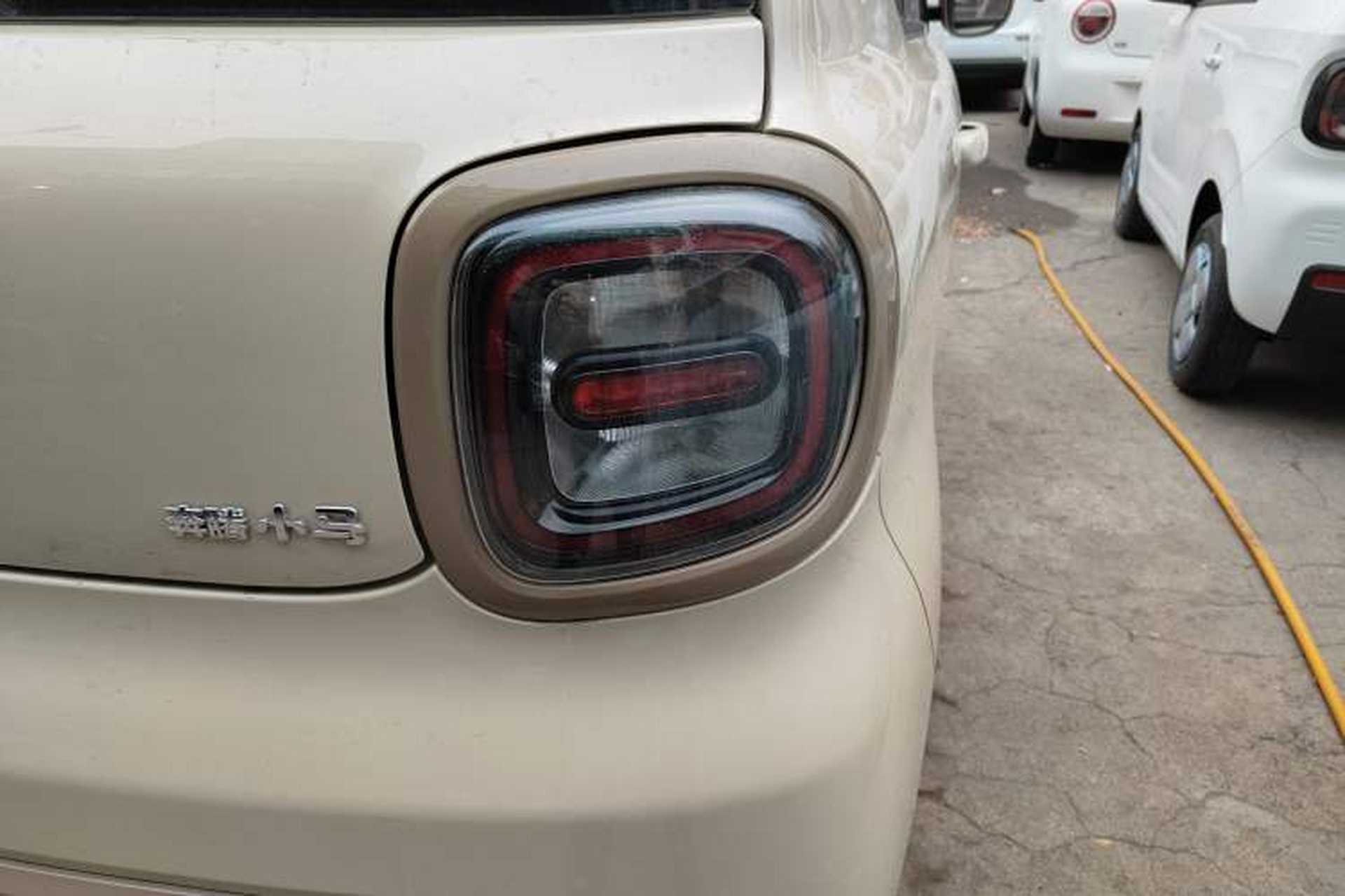 Used Bestune Pony 2026 222km Colorful Horse Exterior 6