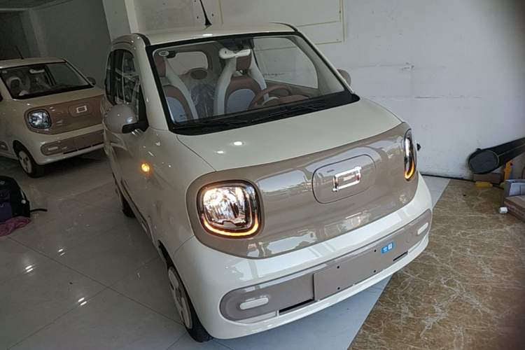 Used Bestune Pony 2026 222km Colorful Horse Front Right 45 Deg
