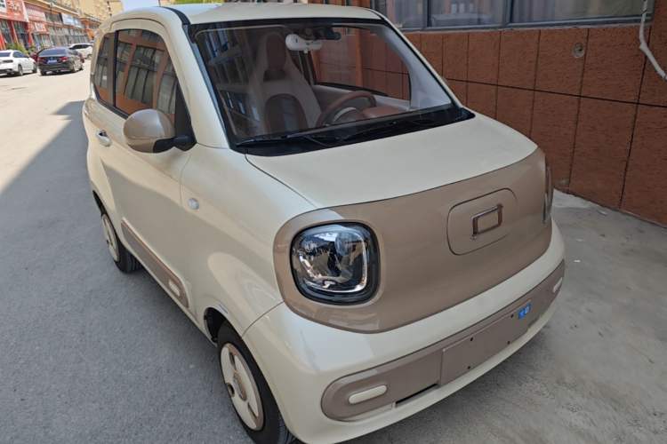 Used Bestune Pony 2026 Model 222km Shining Horse Front Right 45 Deg