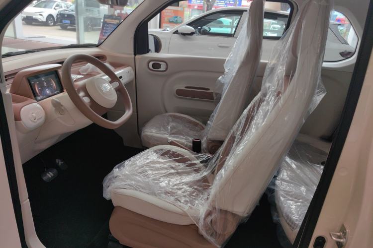 Used Bestune Pony 2026 222km Colorful Horse Interior 1