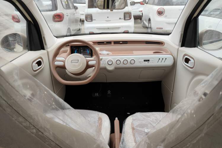Used Bestune Pony 2026 222km Colorful Horse Interior 2