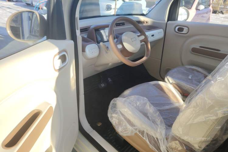 Used Bestune Pony 2026 Model 222km Cute Horse Plus Interior 3