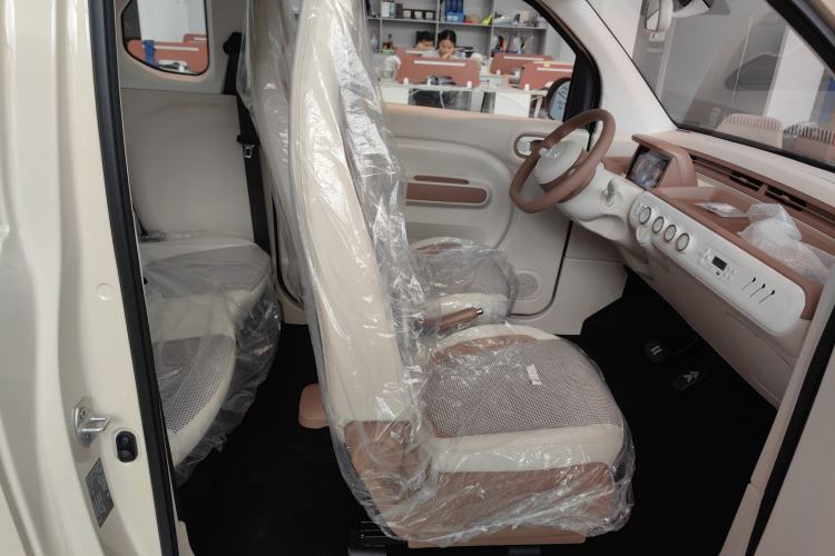 Used Bestune Pony 2026 222km Colorful Horse Interior 3