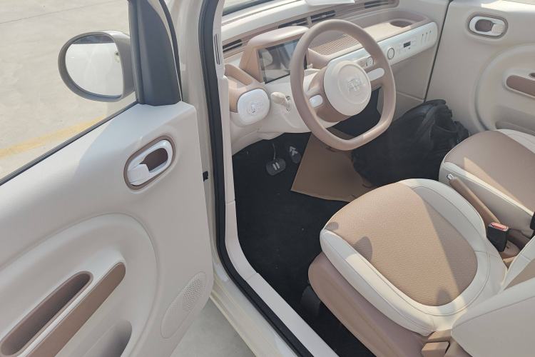 Used Bestune Pony 2026 222km Colorful Horse Interior 3