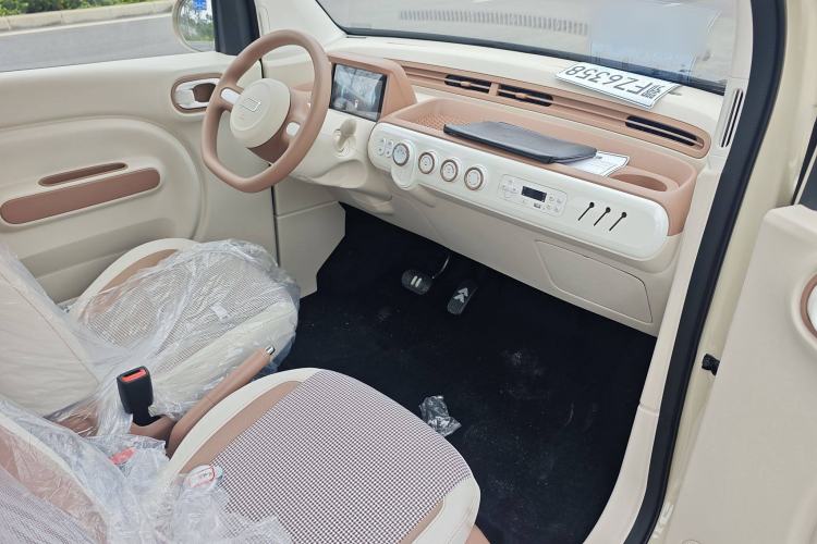 Used Bestune Pony 2026 222km Colorful Horse Interior 3
