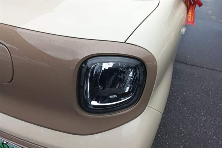 Used Bestune Pony 2026 Model 222km Cute Horse Plus Left Front Headlight