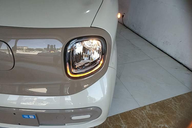 Used Bestune Pony 2026 222km Colorful Horse Left Front Headlight