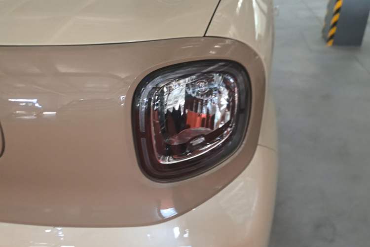 Used Bestune Pony 2026 222km Colorful Horse Left Front Headlight
