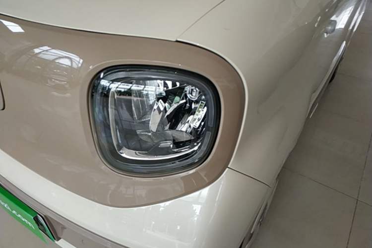 Used Bestune Pony 2026 222km Colorful Horse Left Front Headlight