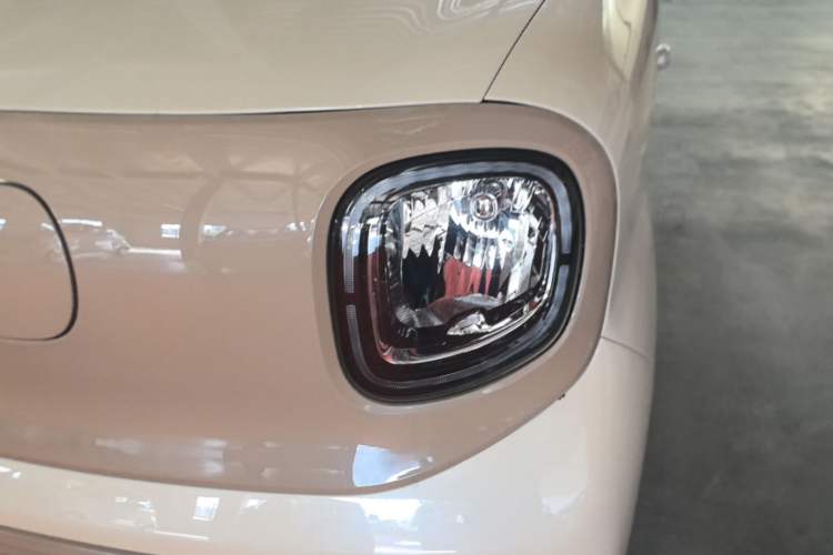 Used Bestune Pony 2026 222km Colorful Horse Left Front Headlight