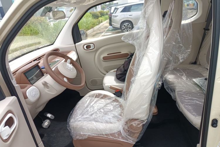 Used Bestune Pony 2026 222km Colorful Horse Left Front Seat