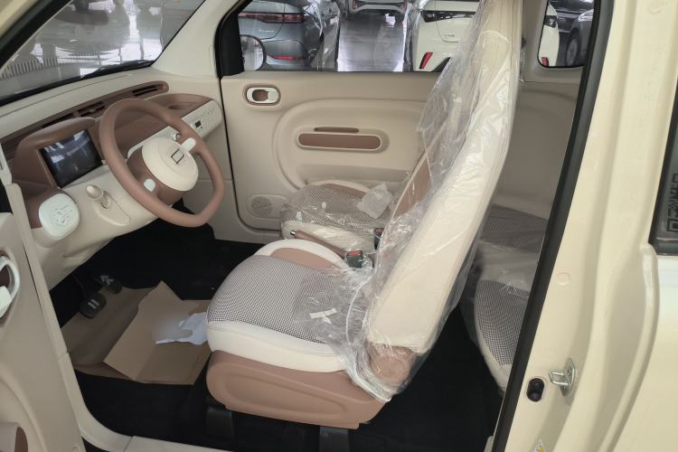 Used Bestune Pony 2026 222km Colorful Horse Left Front Seat