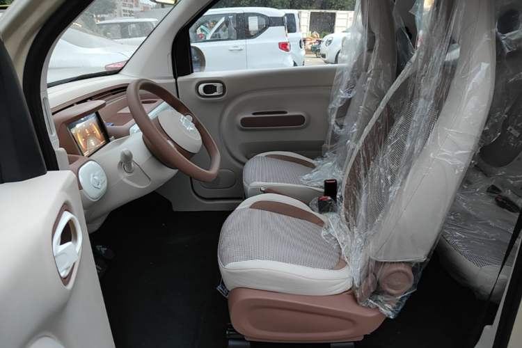 Used Bestune Pony 2026 222km Colorful Horse Left Front Seat