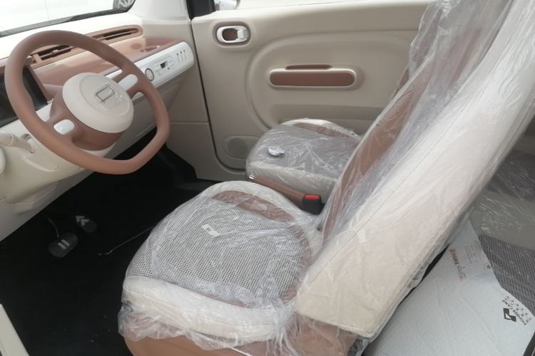 Used Bestune Pony 2026 222km Colorful Horse Left Front Seat