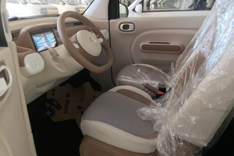 Used Bestune Pony 2026 222km Colorful Horse Left Front Seat