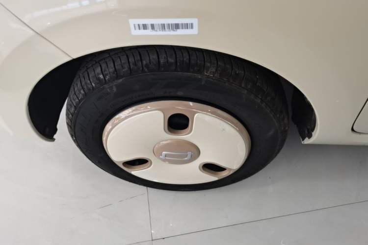 Used Bestune Pony 2026 Model 222km Shining Horse Left Front Wheel Hub