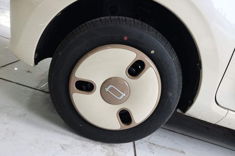 Used Bestune Pony 2026 Model 222km Shining Horse Left Front Wheel Hub