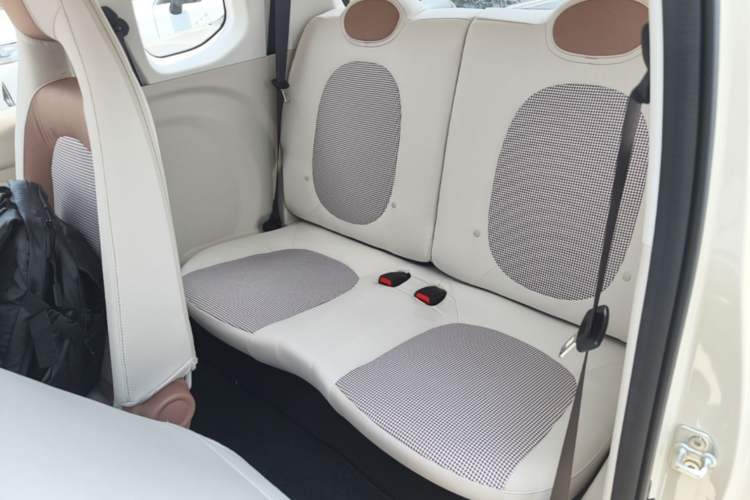 Used Bestune Pony 2026 222km Colorful Horse Left Rear Seat