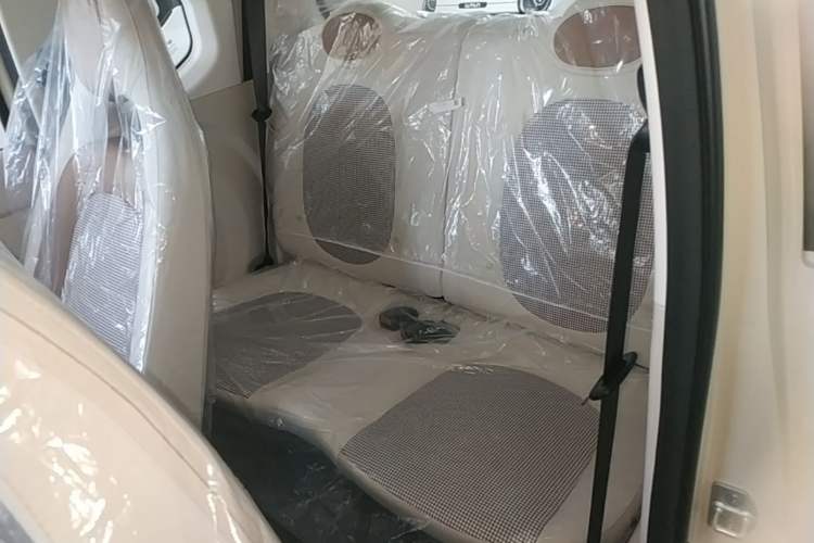 Used Bestune Pony 2026 222km Colorful Horse Left Rear Seat