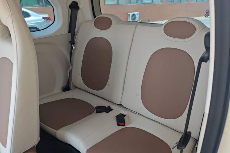 Used Bestune Pony 2026 Model 222km Shining Horse Left Rear Seat