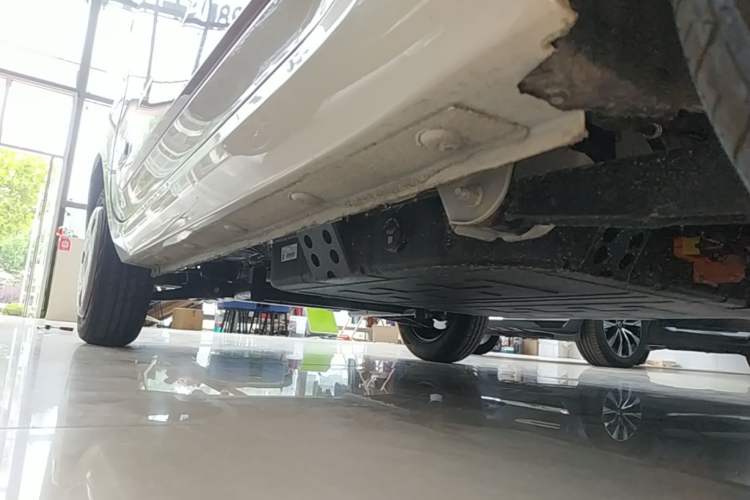 Used Bestune Pony 2026 222km Colorful Horse Left Side Sill