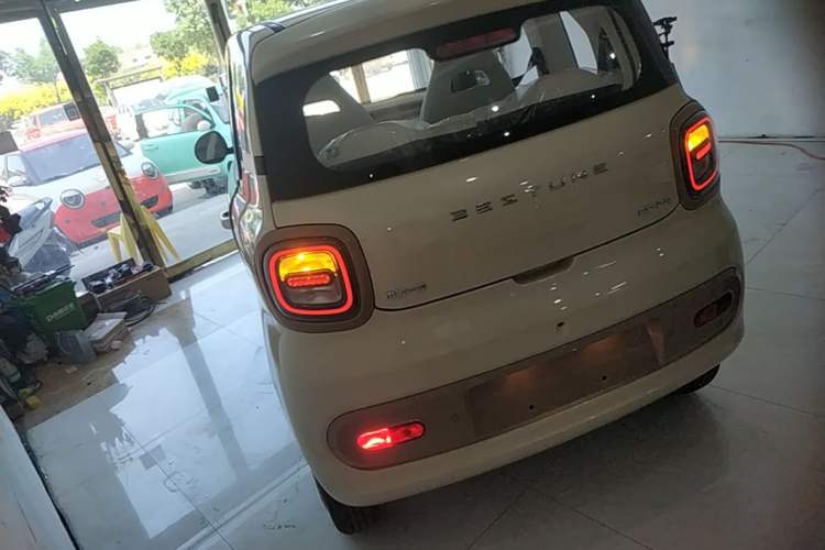 Used Bestune Pony 2026 222km Colorful Horse Rear Left 45 Deg