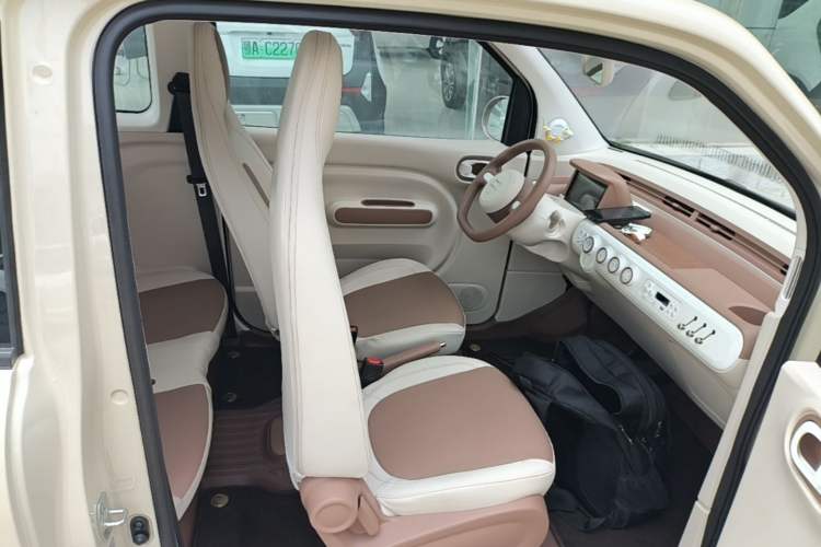 Used Bestune Pony 2026 Model 222km Shining Horse Right Front Seat