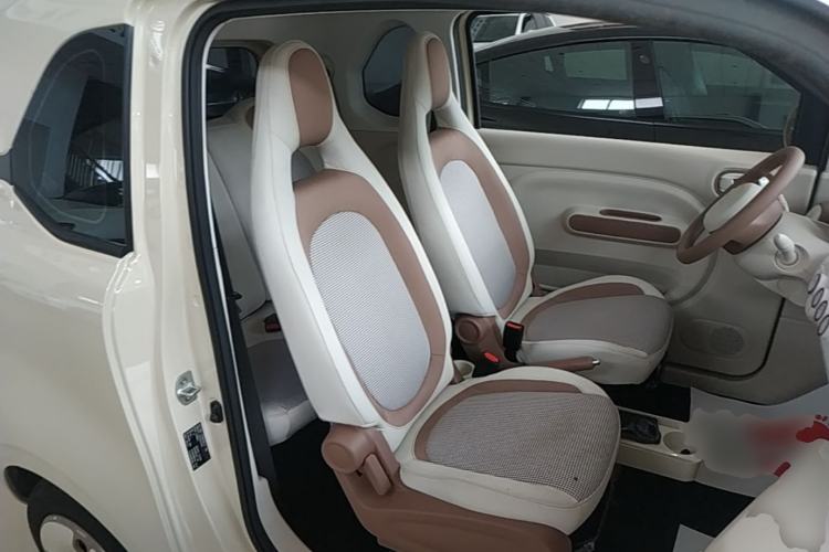 Used Bestune Pony 2026 222km Colorful Horse Right Front Seat