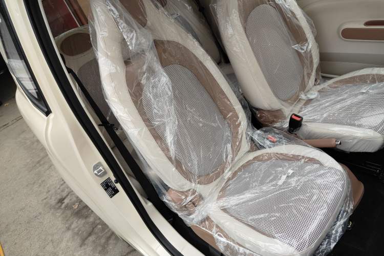 Used Bestune Pony 2026 222km Colorful Horse Right Front Seat