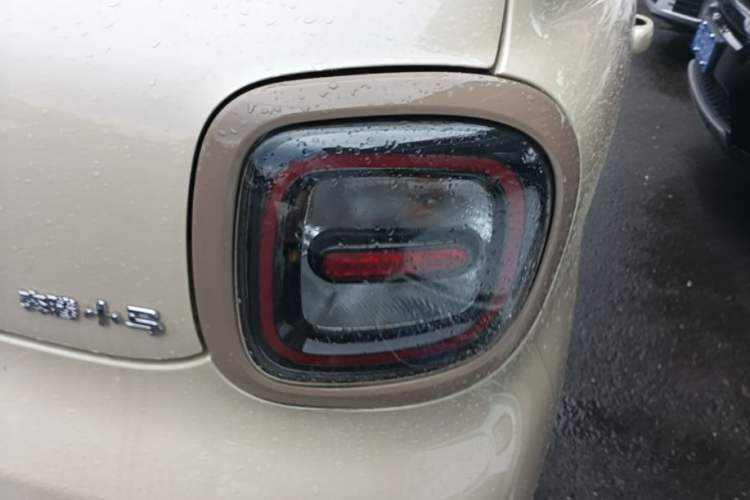 Used Bestune Pony 2026 Model 222km Cute Horse Plus Right Rear Taillight