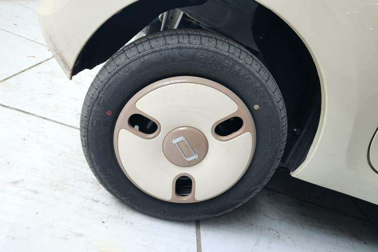 Used Bestune Pony 2026 Model 222km Shining Horse Right Rear Wheel Hub