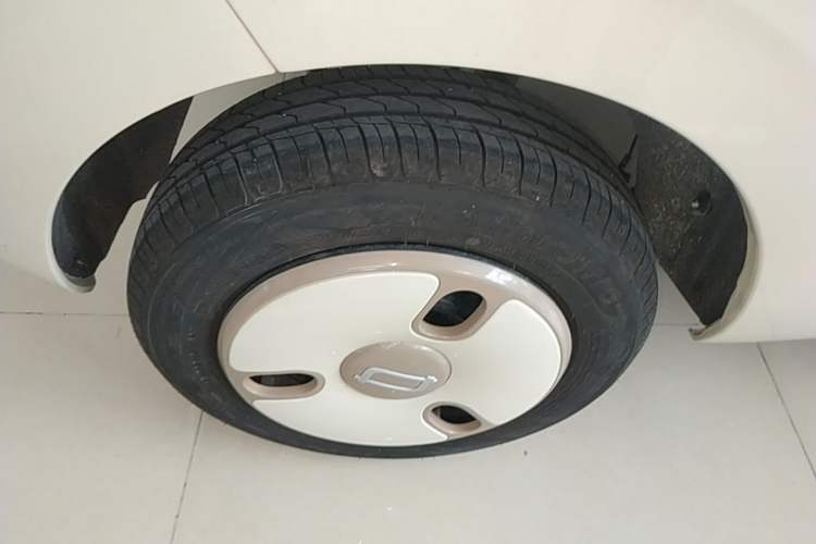 Used Bestune Pony 2026 222km Colorful Horse Right Rear Wheel Hub