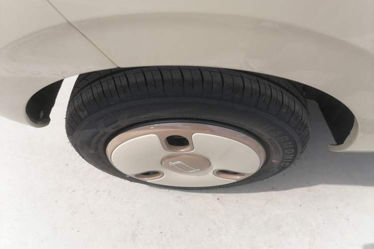 Used Bestune Pony 2026 222km Colorful Horse Right Rear Wheel Hub