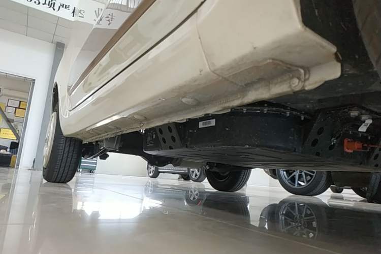 Used Bestune Pony 2026 222km Colorful Horse Right Side Sill