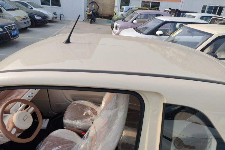 Used Bestune Pony 2026 222km Colorful Horse Roof