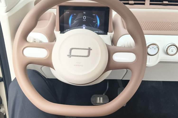 Used Bestune Pony 2026 222km Colorful Horse Steering Wheel