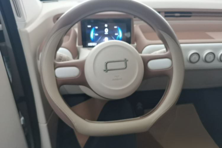Used Bestune Pony 2026 Model 222km Shining Horse Steering Wheel