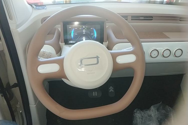 Used Bestune Pony 2026 222km Colorful Horse Steering Wheel