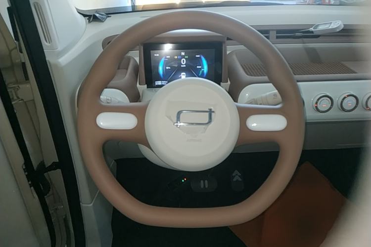 Used Bestune Pony 2026 222km Colorful Horse Steering Wheel
