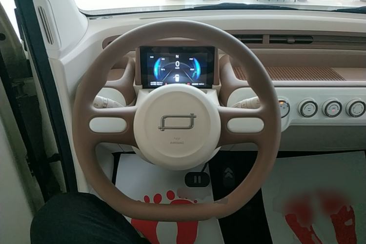 Used Bestune Pony 2026 222km Colorful Horse Steering Wheel