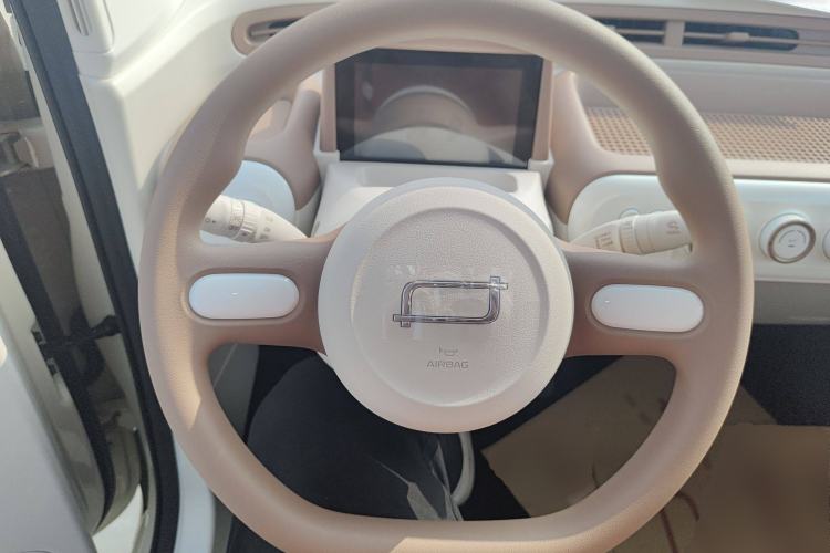 Used Bestune Pony 2026 222km Colorful Horse Steering Wheel