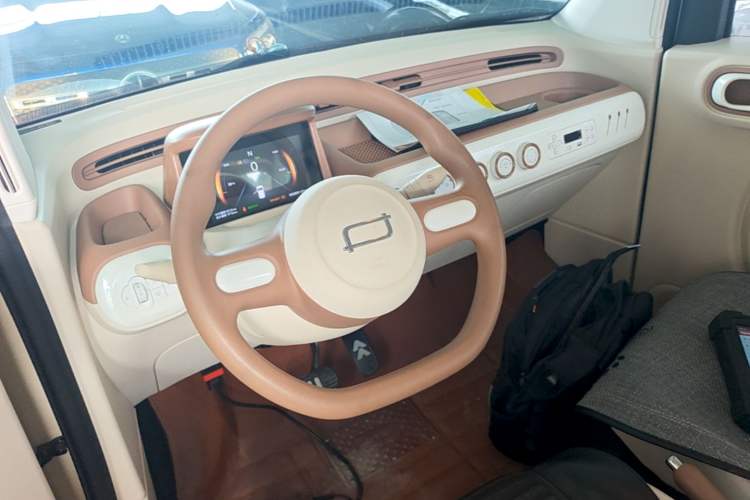 Used Bestune Pony 2026 Model 222km Cute Horse Plus Steering Wheel