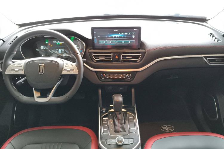 Used Bestune T33 2021 1.2T DCT Luxury Model Center Console