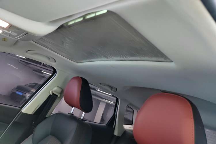 Used Bestune T33 2021 1.2T DCT Luxury Model Headliner