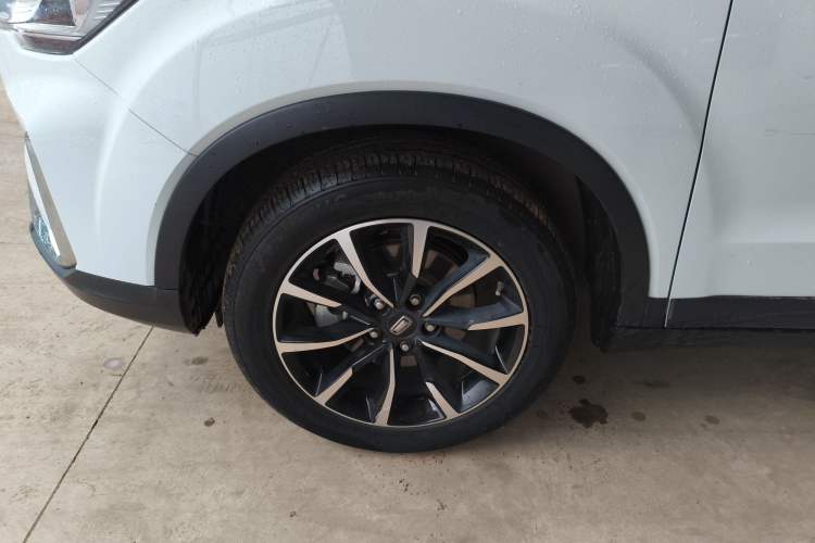 Used Bestune T33 2021 1.2T DCT Luxury Model Left Front Wheel Hub
