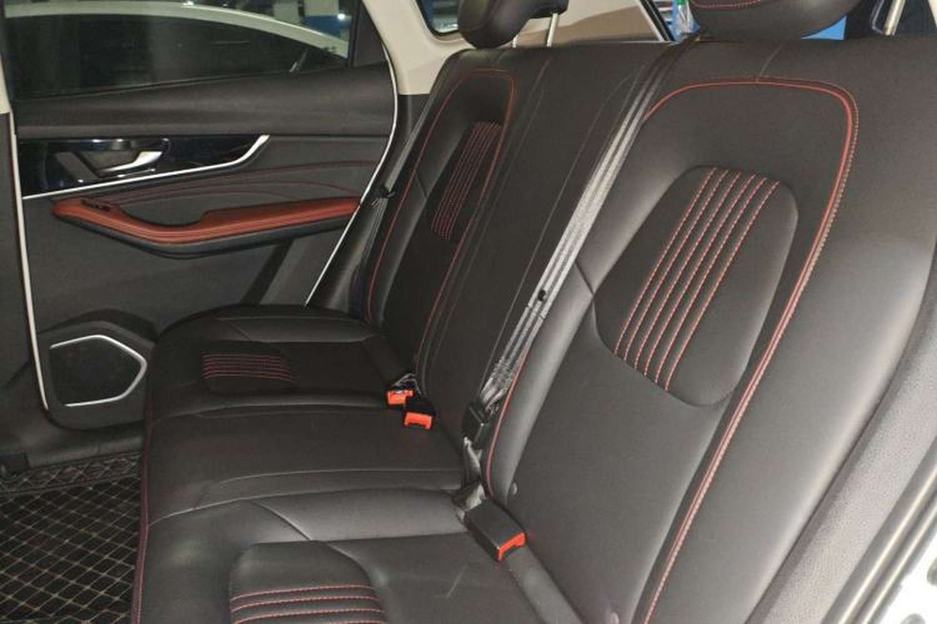 Used Bestune T33 2021 1.2T DCT Luxury Model Left Rear Seat