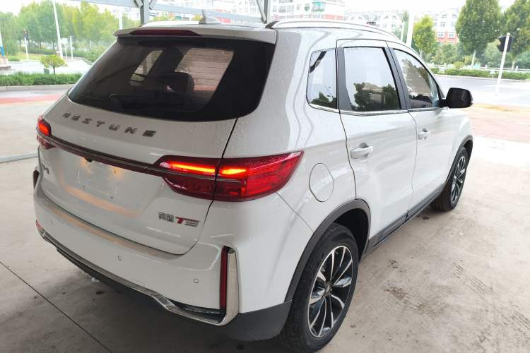 Used Bestune T33 2021 1.2T DCT Luxury Model Rear Right 45 Deg