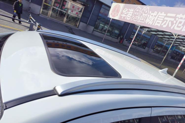 Used Bestune T33 2019 1.6L Automatic Luxury Version China V Emission Standard Roof