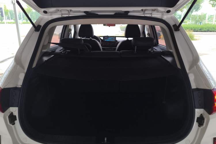 Used Bestune T33 2021 1.2T DCT Luxury Model Trunk